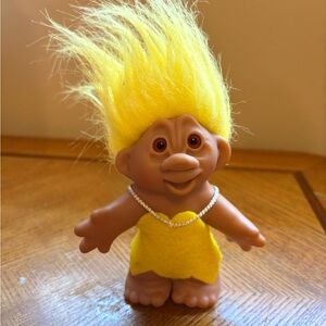 Dam Troll Doll 2005 Yellow with Yellow Dress